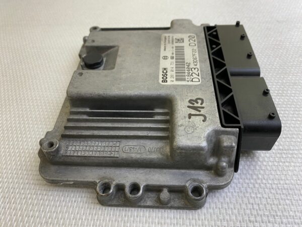 0281014731 51844042 D23 43D67F22 D20 ECU Calculateur moteur Fiât Ducato 2.3L Jtd