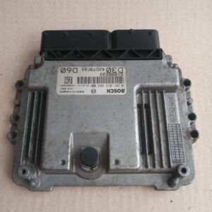 0281015684 51896533 D30 42D79F04 D60 ECU Calculateur moteur Fiât Ducato 3L Jtd