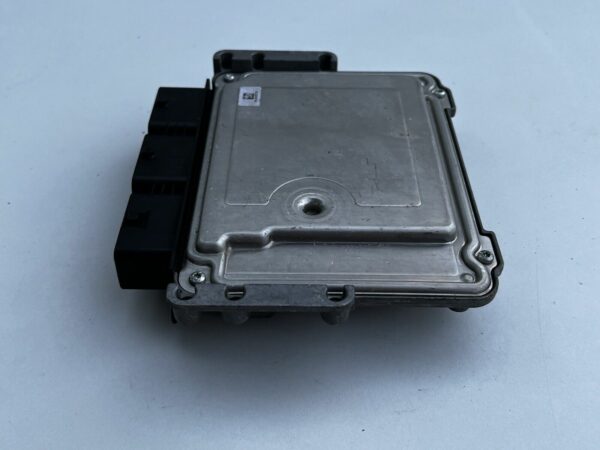 ECU 0281017831 AV21-12A650-GC BOSCH EDC17C10 Ford Fiesta 1,4 1,6  Tdci