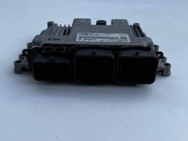 ECU 0281017831 AV21-12A650-GC BOSCH EDC17C10 Ford Fiesta 1,4 1,6  Tdci