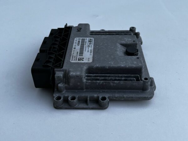 ECU 0281017831 AV21-12A650-GC BOSCH EDC17C10 Ford Fiesta 1,4 1,6  Tdci