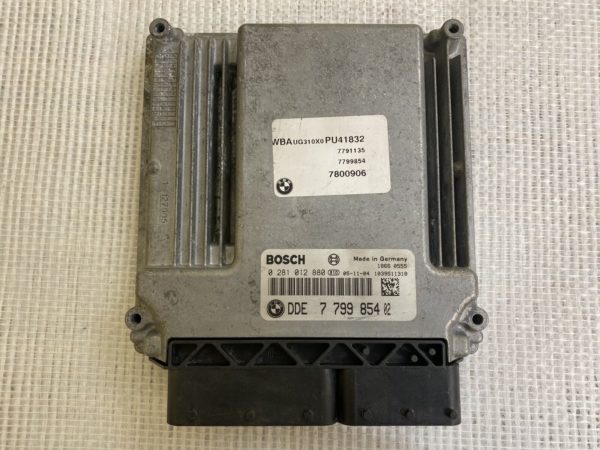 DDE 7799854 02 02810128 ECU CALCULATEUR UNITÉ CONTRÔLE MOTEUR BMW 318d 118d M47