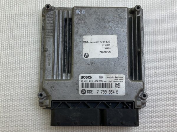 DDE 7799854 02 02810128 ECU CALCULATEUR UNITÉ CONTRÔLE MOTEUR BMW 318d 118d M47