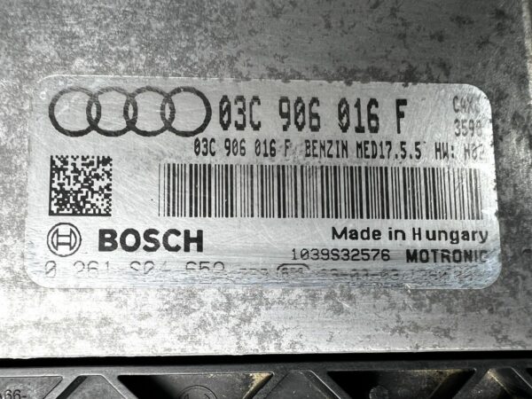 ECU AUDI A3 1.4tfsi  CAX ENGINE Contrôle Unité 03C906016F 0261S04652 MED17.5.5