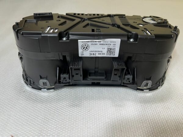 Vw Polo 6 6C0920741C V03 A2096769000 035753 Kombiinstrument 04118.03.1605010233