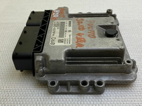 0281015684 51896533 D30 42D79F04 D60 ECU Calculateur moteur Fiât Ducato 3L Jtd