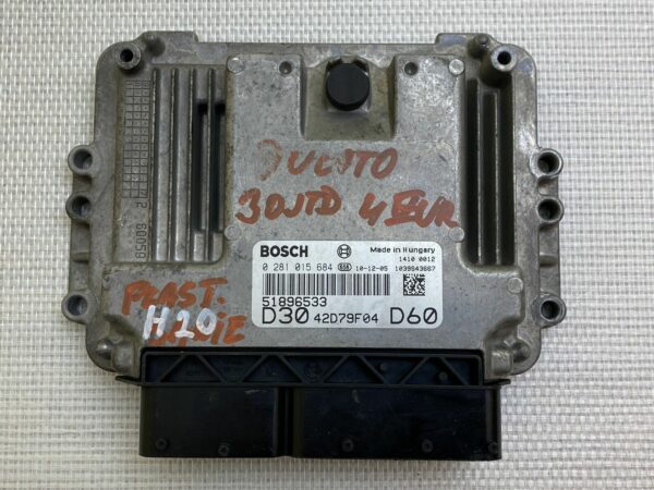 0281015684 51896533 D30 42D79F04 D60 ECU Calculateur moteur Fiât Ducato 3L Jtd