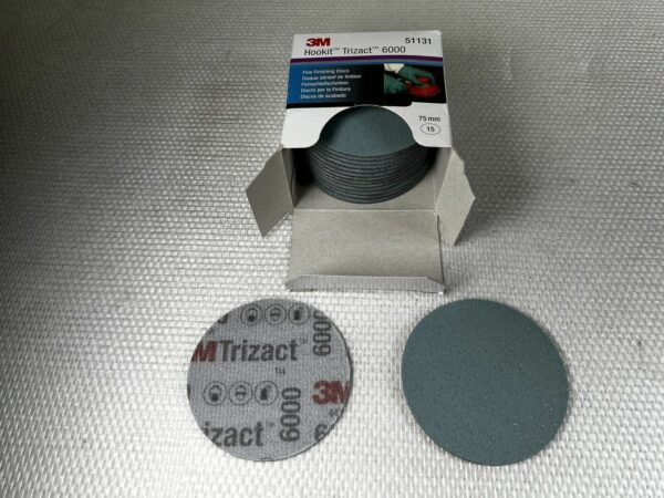 3M 51131 Boite de 15u Hookit Trizact Finition Disques Abrasifs P6000 Gris 75mm