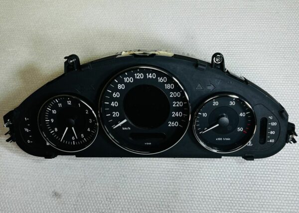 Cls w219 Combi Compteur vitesse A2195404411 A2195401311 A2195400111 A2C53097529