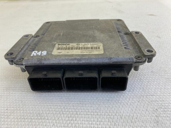 ECU Calculateur moteur 0281010784 8200091432 8200132188 Renault Master II 2.5dci