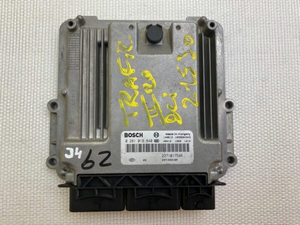 ECU Calculateur moteur RENAULT Trafic Opel Vivaro 2L Dci 0281019840 237101754R