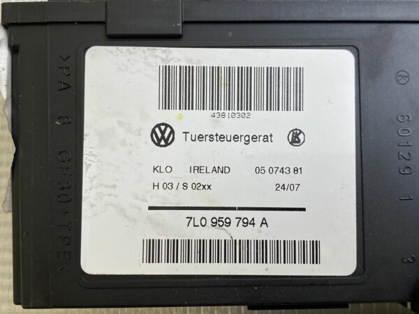 MOTEUR LÈVE-GLACE Vitre Arrière DROIT Porsche Cayenne Vw Touareg 7L0959704C 3D0A