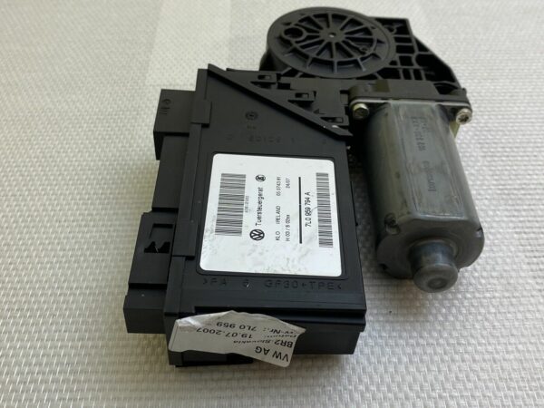 MOTEUR LÈVE-GLACE Vitre Arrière DROIT Porsche Cayenne Vw Touareg 7L0959704C 3D0A