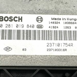 0281019840 237101754R ECU Calculateur moteur RENAULT Trafic Opel Vivaro 2L Dci