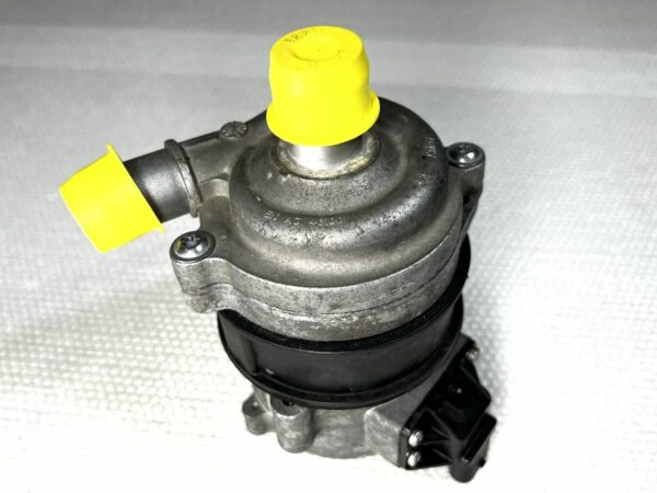 4H0965567A Pompe à Eau Auxiliaire AUDI A4 8W B9 A5 8T A6 4G C7 Q7 Très bon état