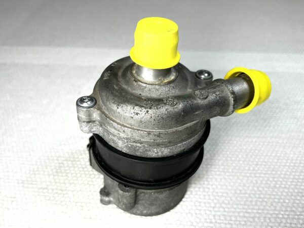 4H0965567A Pompe à Eau Auxiliaire AUDI A4 8W B9 A5 8T A6 4G C7 Q7 Très bon état