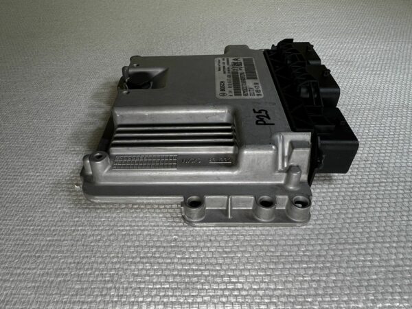 ECU CALCULATEUR MOTEUR PEUGEOT 308 Citroen C4 1.6 e-hdi 92 0281019817 9805947380