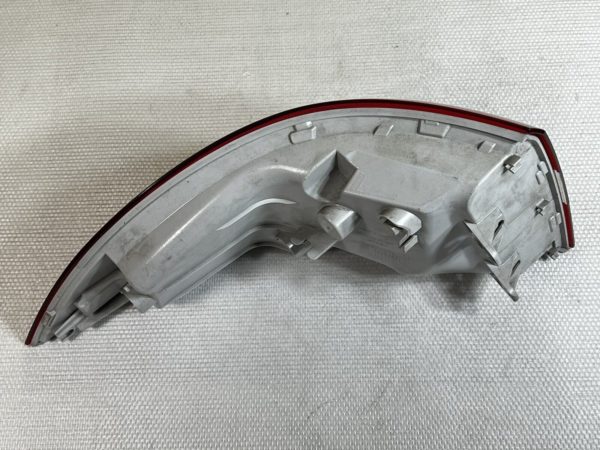 OEM Feux arrière droite LED DEL Skoda Superb Berline LHD 3T5945096A Très propre