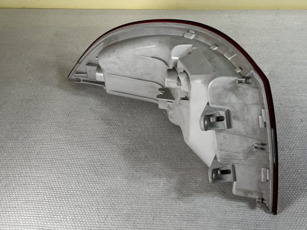 OEM Feux arrière droite LED DEL Skoda Superb Berline LHD 3T5945096A Très propre