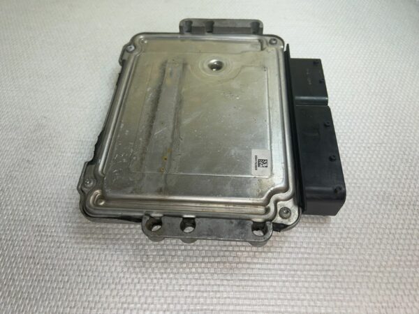 0281015684 51896533 D30 42D79F04 D60 ECU Calculateur moteur Fiât Ducato 3L Jtd