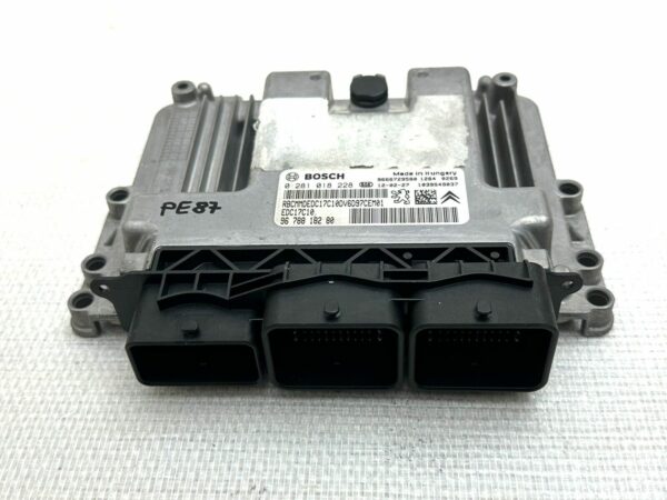 ECU 0281018228 9678818280 Peugeot 208 1.6hdi90 edc17c10 Citroen Berlingo Partner