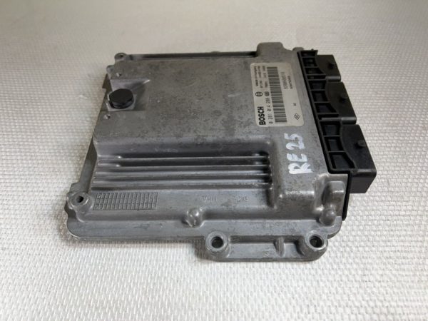 ECU CALCULATEUR RENAULT II TRAFIC 2.0 DCI 0281014208 8200666516 BOSCH EDC16CP33