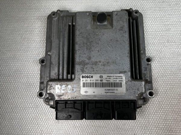 ECU CALCULATEUR RENAULT II TRAFIC 2.0 DCI 0281014208 8200666516 BOSCH EDC16CP33