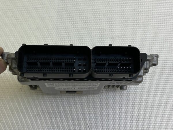 ECU calculateur moteur Hyundai i40 1.7crdi 0281018051 U25 39120-2A205 D2VF5W0ACV