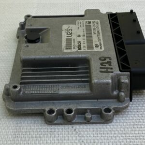 ECU calculateur moteur Hyundai i40 1.7crdi 0281018051 U25 39120-2A205 D2VF5W0ACV