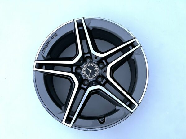 A1774011500 Jante AMG alu Mercedes Classe A W177 B W247 CLA W118 7,5X18ET49 Gris