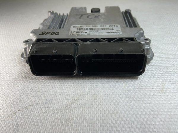 ECU Calculateur moteur Opel Corsa D 1.3CDTI 55580830 00TQ 0281017960 EDC17C18