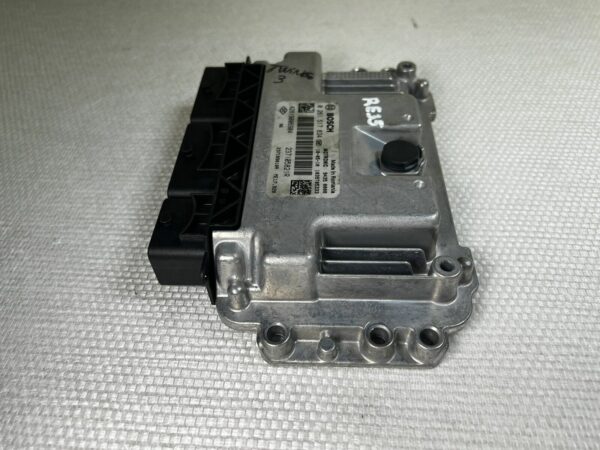 ECU Calculateur moteur Renault Twingo 3 0261S17834 237105821R 237109010 ME17.920