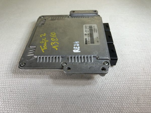 ECU Calculateur moteur Renault trafic 1.9dci 0281010632 HOM82000516088200204836