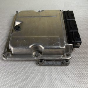 ECU Calculateur moteur Renault trafic 1.9dci 0281010632 HOM82000516088200204836