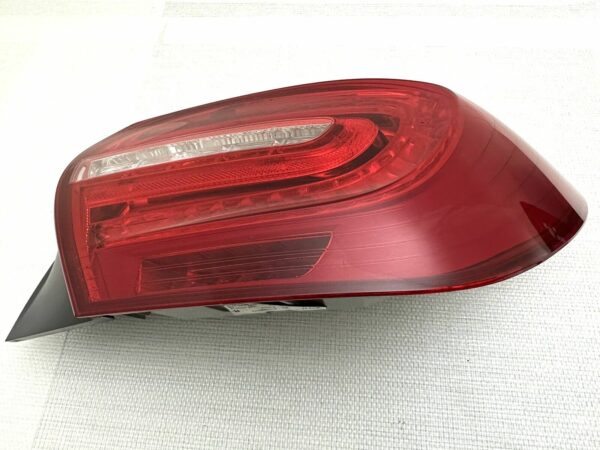 OEM A1769060400 Feu arrière droite R LED DEL Mercedes Classe A W176 100% 2012