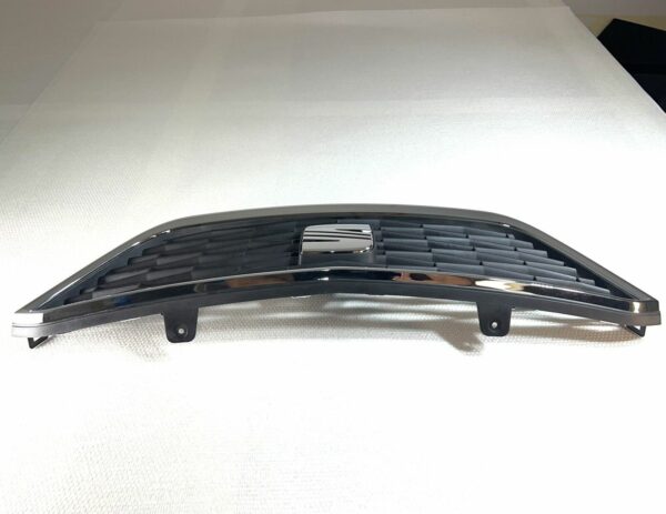 OEM Seat Radiateur Grille Calandre Emblème Ibiza 4 2013-15 6J0853651D 6J0853654C