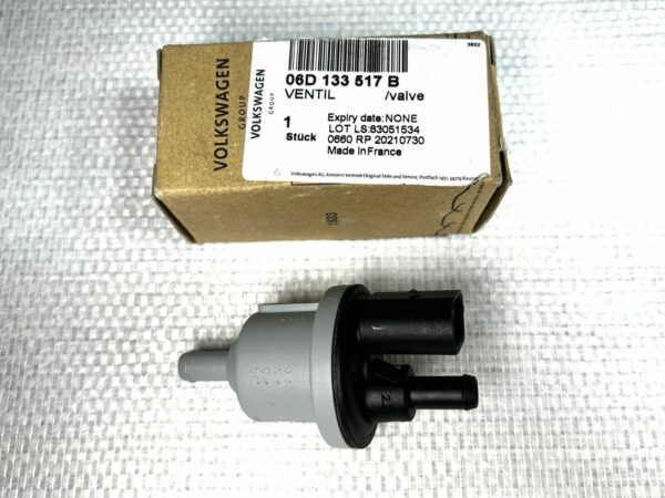 06D133517B VANNE DE PURGE VAPEUR D’essence AUDI A1 A3 06D133517B PETROL NEUF OEM