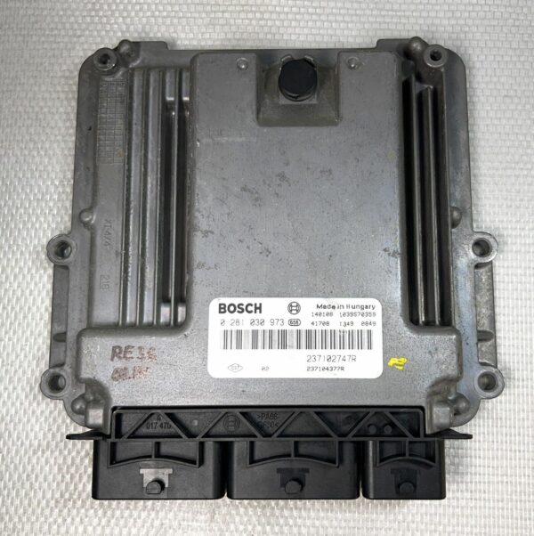 ECU CALCULATEUR Moteur RENAULT CLIO 4 0281030973 237102747R 237104377R EDC17C42