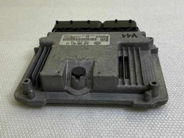 ECU Calculateur moteur Seat Léon II 1,9tdi 105cv 0281013279 03G906021LK EDC16U34