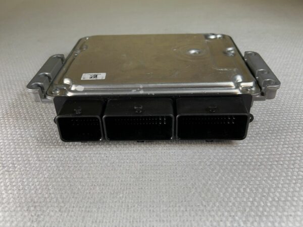 ECU Engine Control Unit Nissan X-Trail 2.0DCI 23710 4BE1A 0281033885 EDC17C84