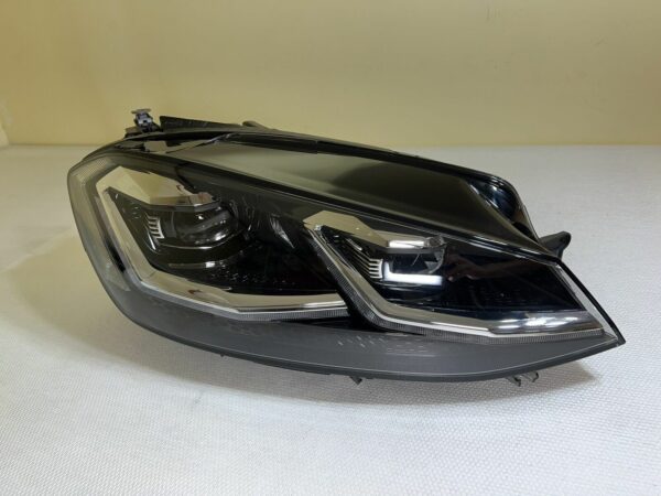 OEM Phare avant droite 5G1941036L VW Golf 7 VII Facelift Full DEL LED État 100%