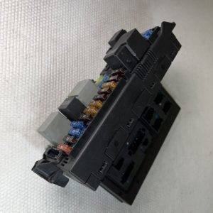 2115456101 Boite a fusibles relais,front sam relay box Mercedes w219 Cls W211