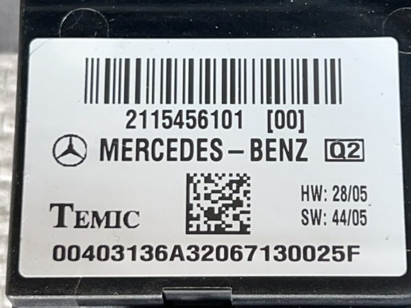 2115456101 Boite a fusibles relais,front sam relay box Mercedes w219 Cls W211