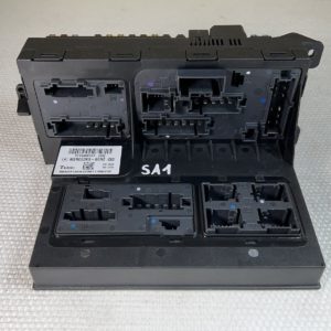 2115456101 Boite a fusibles relais,front sam relay box Mercedes w219 Cls W211