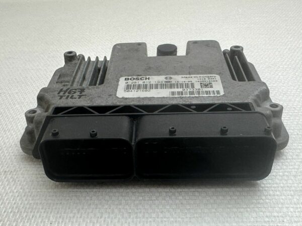 ECU 0281012193 504121602 UNITE COMMANDE MOTEUR DIESEL IVECO DAILY 2.3 Hpi