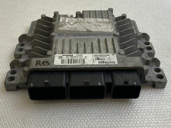 ECU CALCULATEUR SID301 S122326107 A 8200542288 8200495479 RENAULT Megan 1,5dci