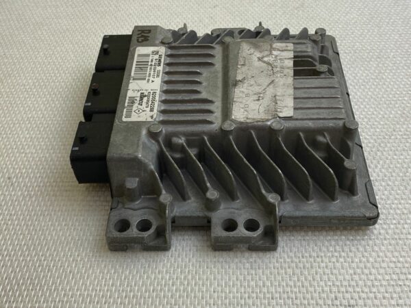 ECU CALCULATEUR SID301 S122326107 A 8200542288 8200495479 RENAULT Megan 1,5dci