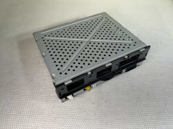 MODULE DISPOSITIF RECEPTEUR Autoradio 4F0035541H 4E0910541M 057 K-BOX BE6394 113