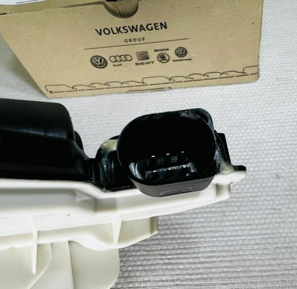 NEUF OEM Serrure de porte arrière gauche VW  AMAROK PASSAT  CC TIGUAN 5N0839015G