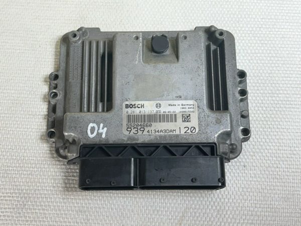 ECU Calculateur moteur Alfa Romeo 159 1.9JTD 55204660 4134A3DAM BOSCH 0281013137